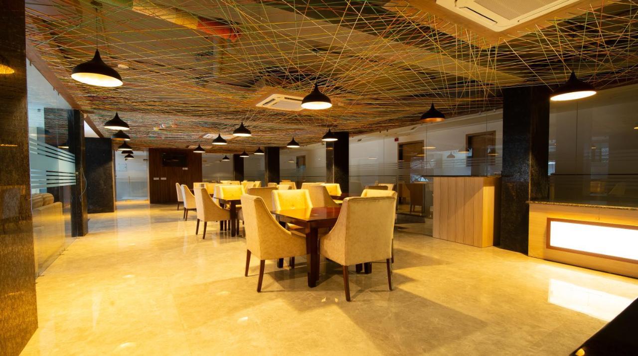 Hotel Stanley By Foxi Group- Near Delhi International Airport ニューデリー エクステリア 写真