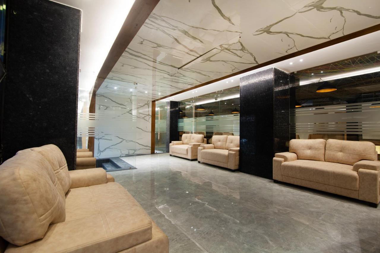 Hotel Stanley By Foxi Group- Near Delhi International Airport ニューデリー エクステリア 写真