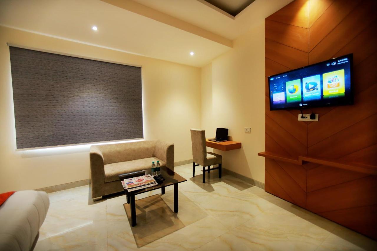 Hotel Stanley By Foxi Group- Near Delhi International Airport ニューデリー エクステリア 写真