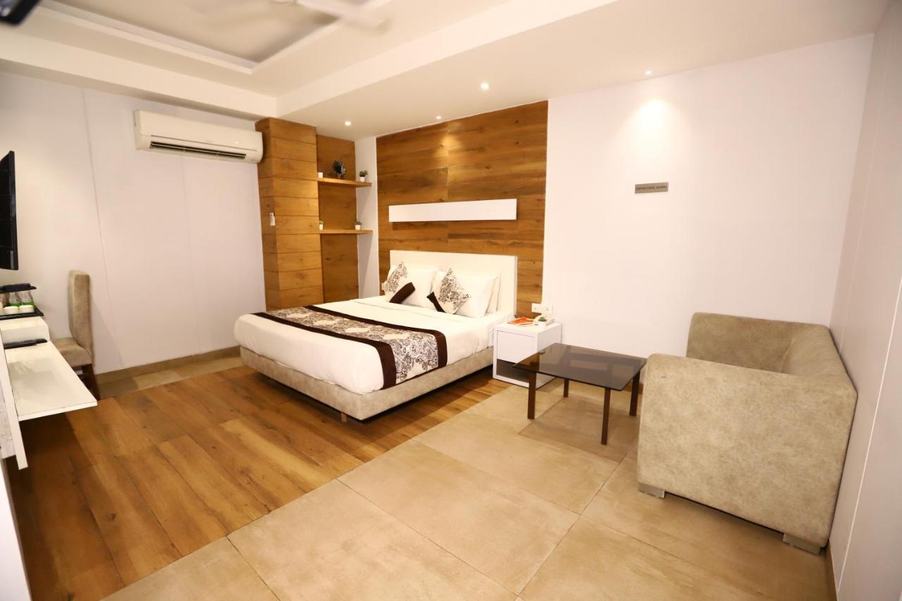 Hotel Stanley By Foxi Group- Near Delhi International Airport ニューデリー エクステリア 写真
