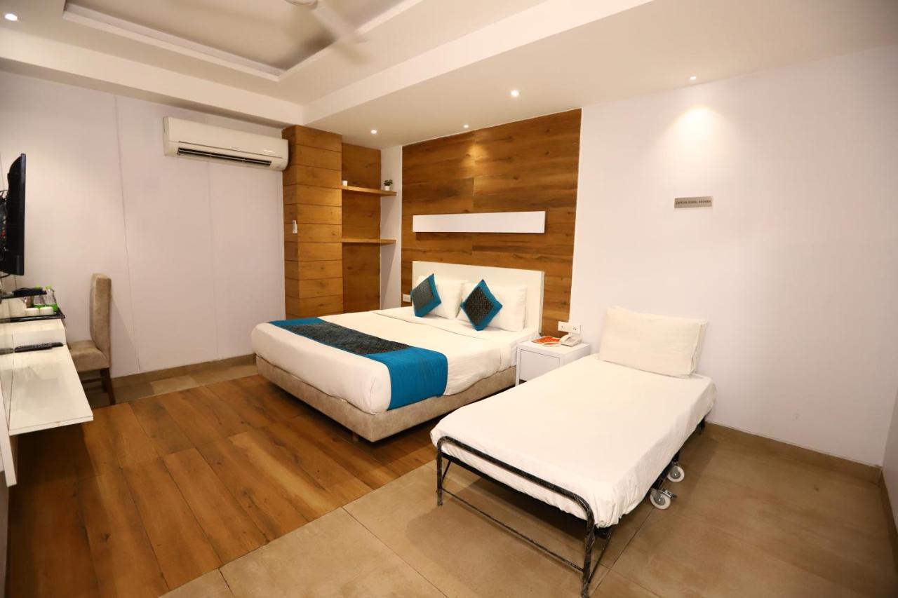 Hotel Stanley By Foxi Group- Near Delhi International Airport ニューデリー エクステリア 写真