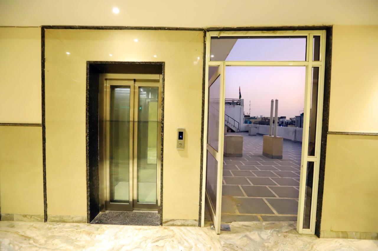 Hotel Stanley By Foxi Group- Near Delhi International Airport ニューデリー エクステリア 写真