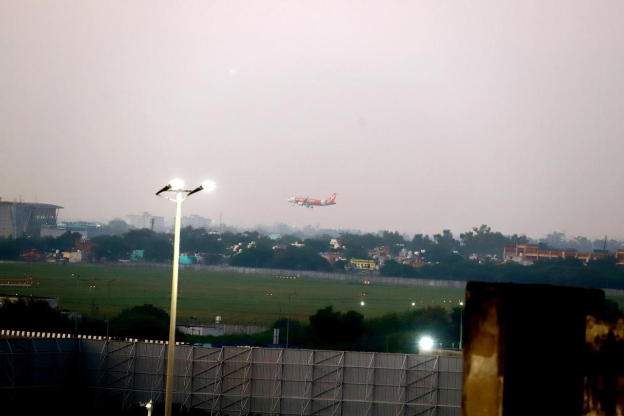 Hotel Stanley By Foxi Group- Near Delhi International Airport ニューデリー エクステリア 写真