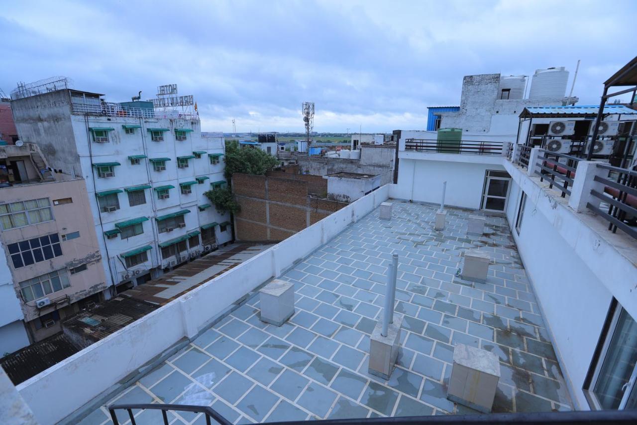 Hotel Stanley By Foxi Group- Near Delhi International Airport ニューデリー エクステリア 写真