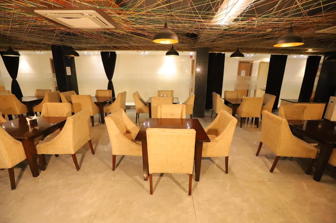 Hotel Stanley By Foxi Group- Near Delhi International Airport ニューデリー エクステリア 写真