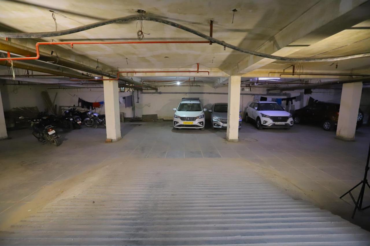 Hotel Stanley By Foxi Group- Near Delhi International Airport ニューデリー エクステリア 写真