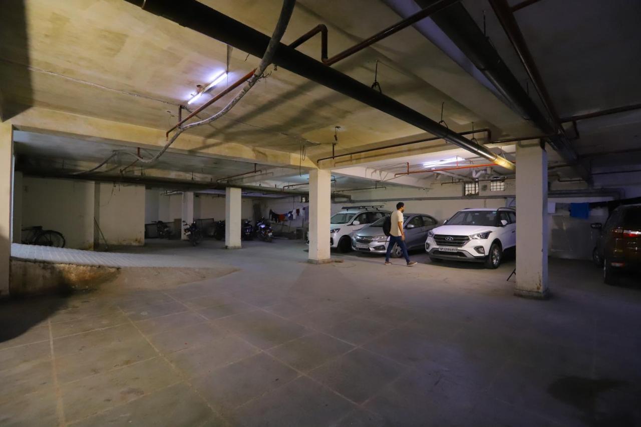 Hotel Stanley By Foxi Group- Near Delhi International Airport ニューデリー エクステリア 写真
